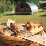 & Glamping * Nivå