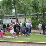 Camping & Glamping *