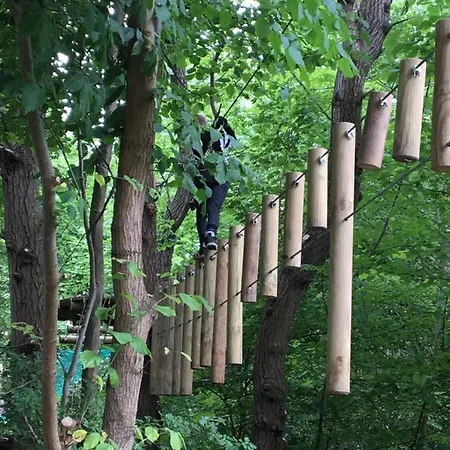 & Κάμπινγκ *