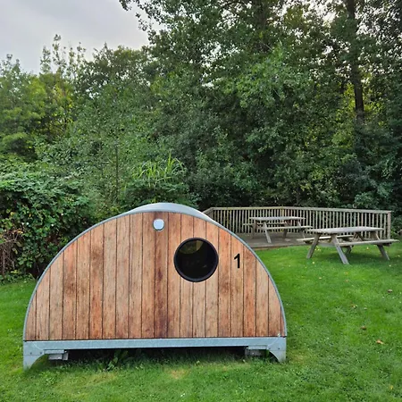 & Glamping *