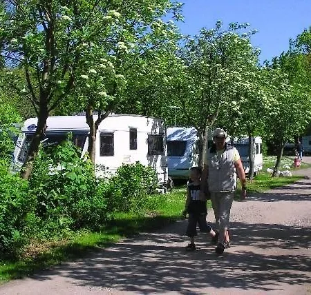 & Glamping Niva