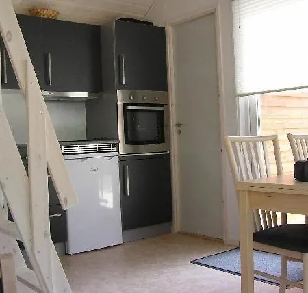 Κάμπινγκ & *