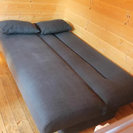 & Glamping
