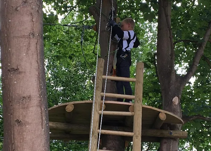 & Glamping Kemp Nivå