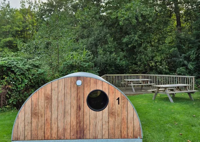 & Glamping *