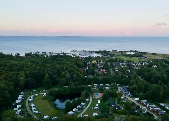 & Glamping Camping Nivå