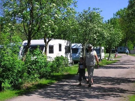 & Glamping Nivå